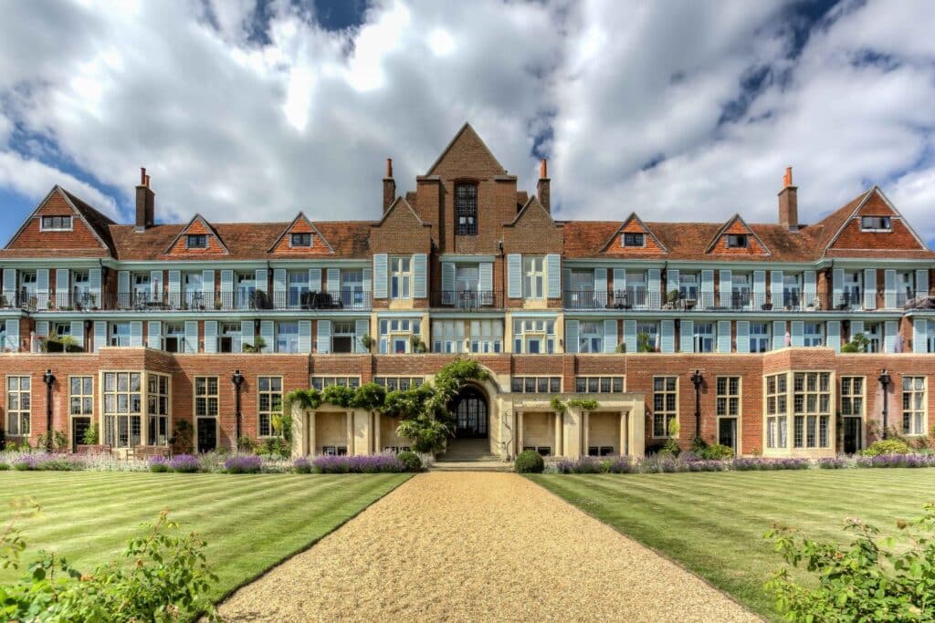 King Edward VII Estate Tour with City and Country