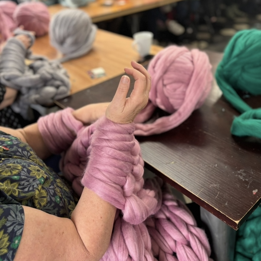 Arm Knitting Blanket Workshops
